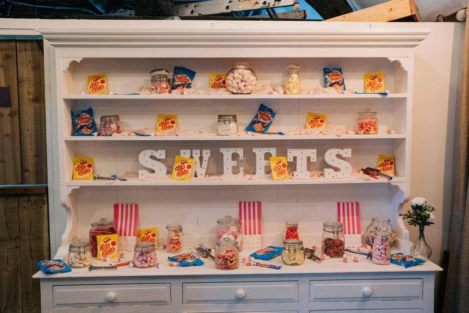 The Sweet Dresser at The BarnYard