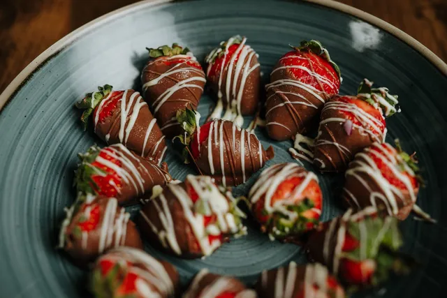 Chocolate dipped strawberries drizzled with white chocolate
