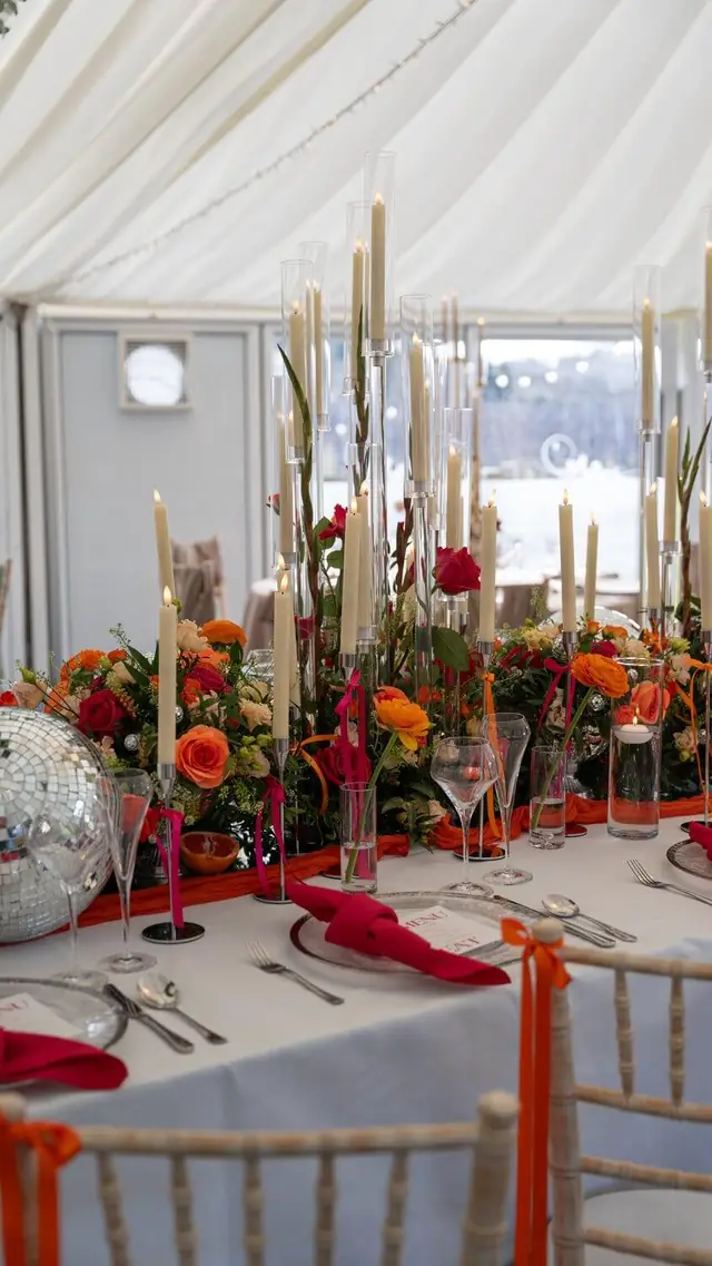 A floral centrepiece in rich autumn tones